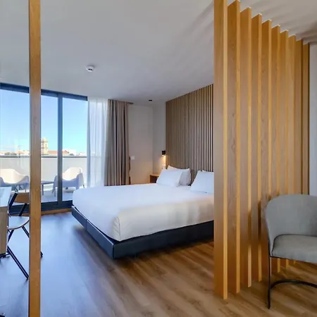 Select Hotel 4*