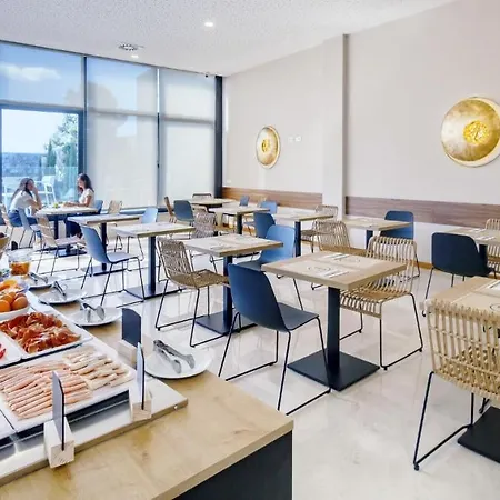 Select 4* Porto