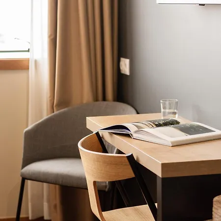 Select Hotel 4*