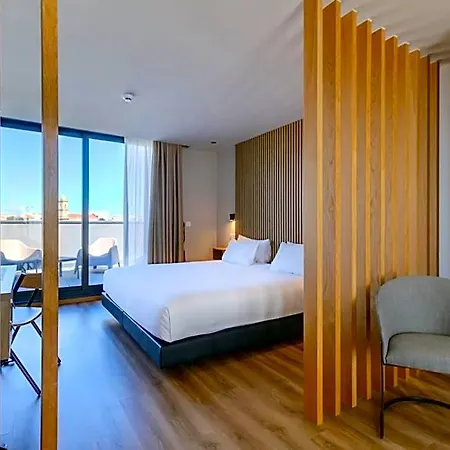 Select Hotell