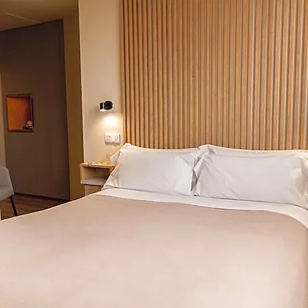 Select 4* Oporto