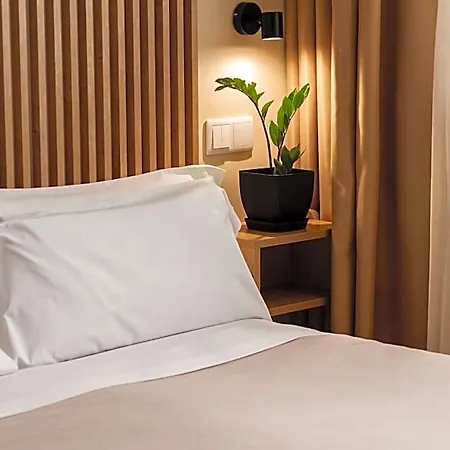 Select Hotell
