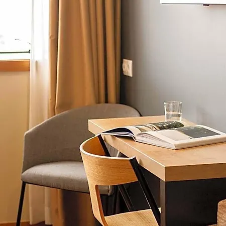 Select Hotell