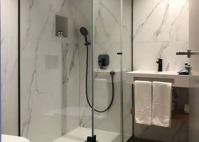 Hotel Select - Private Parking 4*