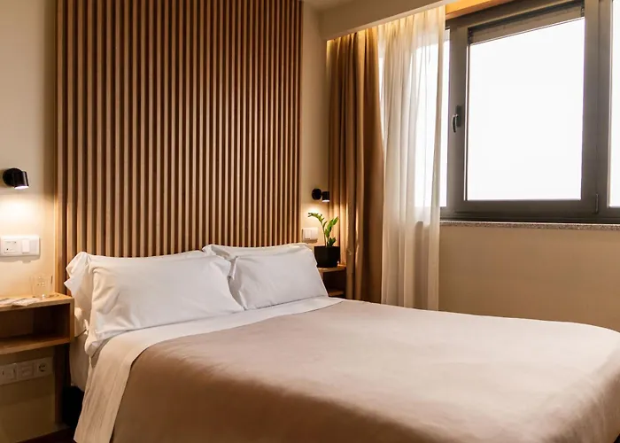 Hotel Select - Private Parking Porto