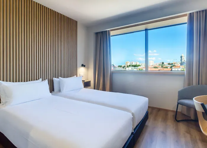 Select - Private Parking 4*