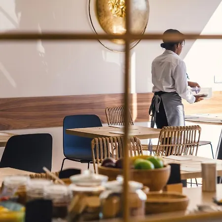 Ξενοδοχείο Select 4*