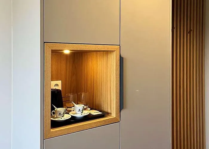 Select - Private Parking