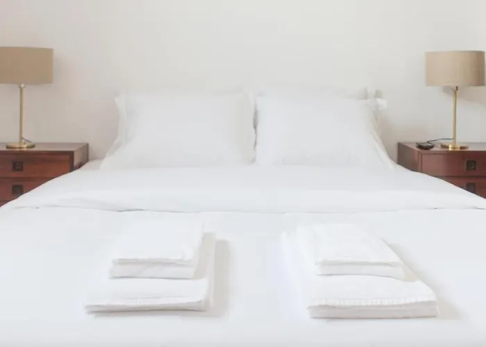 Hotel Select - Private Parking